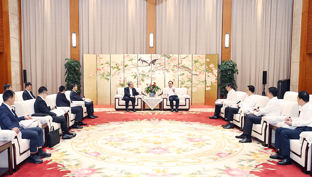 刘敬桢、徐鸿与徐州市委书记宋乐伟座谈交流